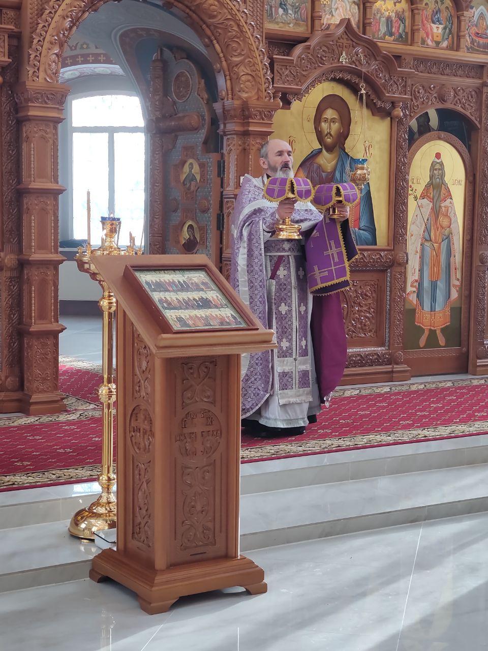 Литургия святителя Василия Великого в Никольском храме