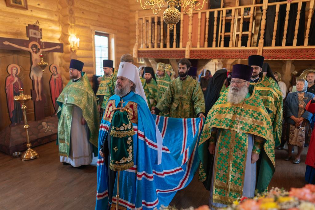 В день памяти преподобных Антония и Феодосия в Успенском Желтиковом монастыре освящен братский корпус